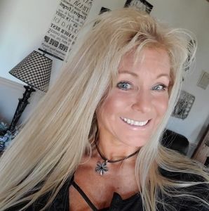 Meet your Posher, Kel